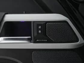 Land Rover defender thumbnail 23