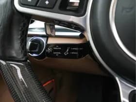 Porsche Panamera thumbnail 24