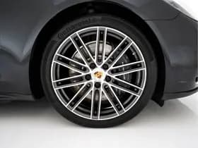 Porsche Panamera thumbnail 37