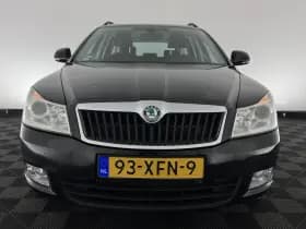Skoda Octavia thumbnail 3
