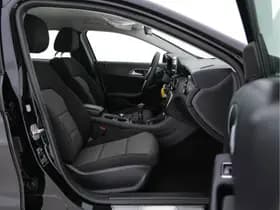 Mercedes-Benz Benz gla thumbnail 13