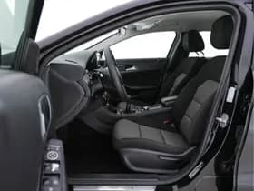 Mercedes-Benz Benz gla thumbnail 9