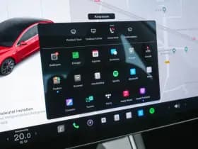 Tesla Model 3 thumbnail 17