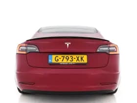 Tesla Model 3 thumbnail 6