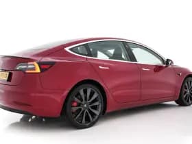 Tesla Model 3 thumbnail 7