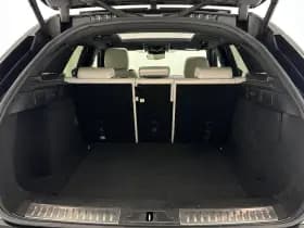 Land Rover range rover velar thumbnail 11