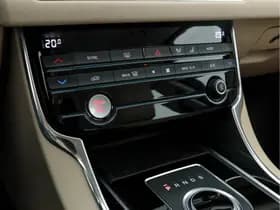 Jaguar Xf thumbnail 14