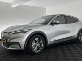 Ford Mustang mach e thumbnail 4