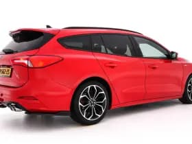 Ford Focus thumbnail 7