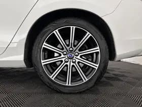 Volvo V60 thumbnail 24