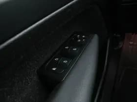 Volvo Xc40 thumbnail 25