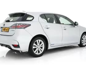 Lexus Ct thumbnail 7