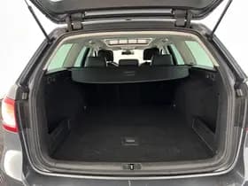 Volkswagen Passat thumbnail 12