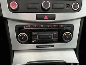 Volkswagen Passat thumbnail 17