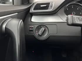 Volkswagen Passat thumbnail 21