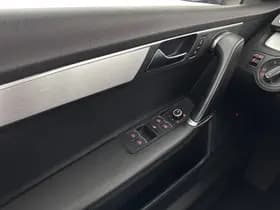Volkswagen Passat thumbnail 22