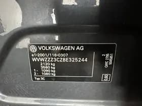 Volkswagen Passat thumbnail 26