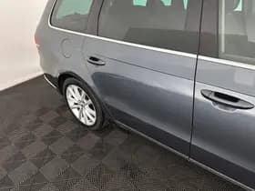 Volkswagen Passat thumbnail 44