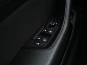 Volkswagen Passat thumbnail 21