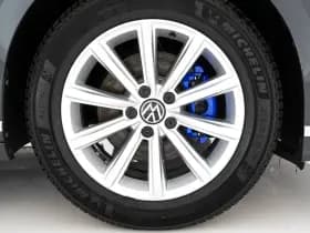 Volkswagen Passat thumbnail 26