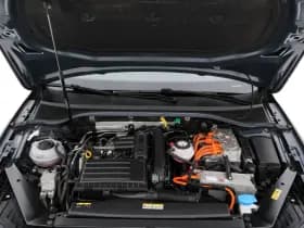 Volkswagen Passat thumbnail 27