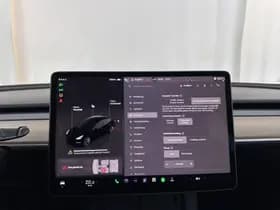 Tesla Model 3 thumbnail 21
