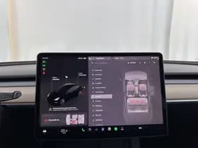 Tesla Model 3 thumbnail 22