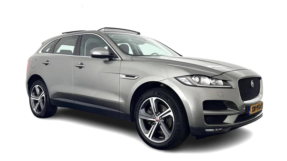 Jaguar F pace — foto 1