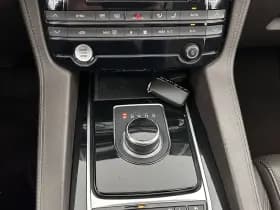 Jaguar F pace thumbnail 18