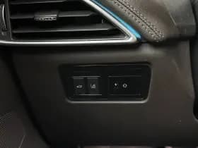 Jaguar F pace thumbnail 23