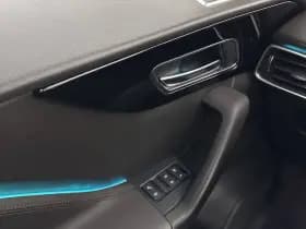 Jaguar F pace thumbnail 24