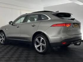 Jaguar F pace thumbnail 5