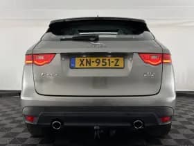 Jaguar F pace thumbnail 6