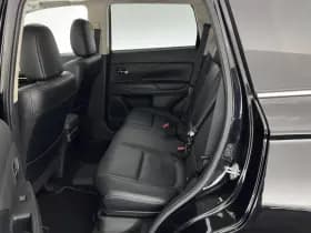 Mitsubishi Outlander thumbnail 11
