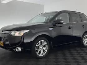 Mitsubishi Outlander thumbnail 4