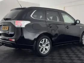 Mitsubishi Outlander thumbnail 7