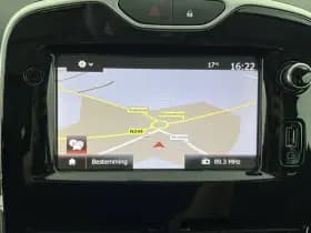 Renault Clio thumbnail 12