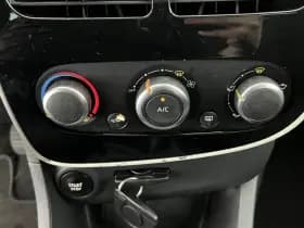 Renault Clio thumbnail 14