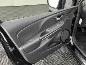 Renault Clio thumbnail 21