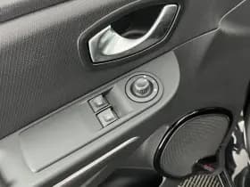 Renault Clio thumbnail 22