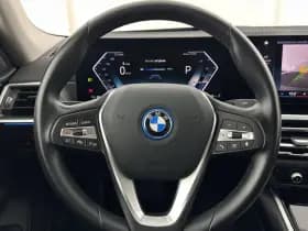 Bmw I4 thumbnail 22