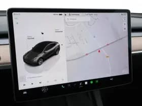 Tesla Model y thumbnail 13