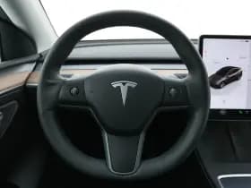 Tesla Model y thumbnail 19