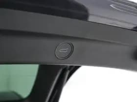 Tesla Model y thumbnail 24