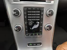 Volvo XC60 thumbnail 17