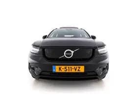 Volvo XC40 thumbnail 3
