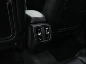 Volvo XC40 thumbnail 25