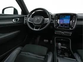 Volvo XC40 thumbnail 8