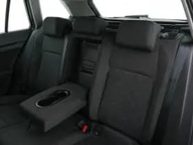 Volkswagen Golf thumbnail 23