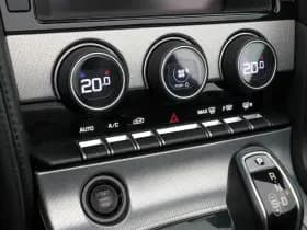 Jaguar F type thumbnail 18